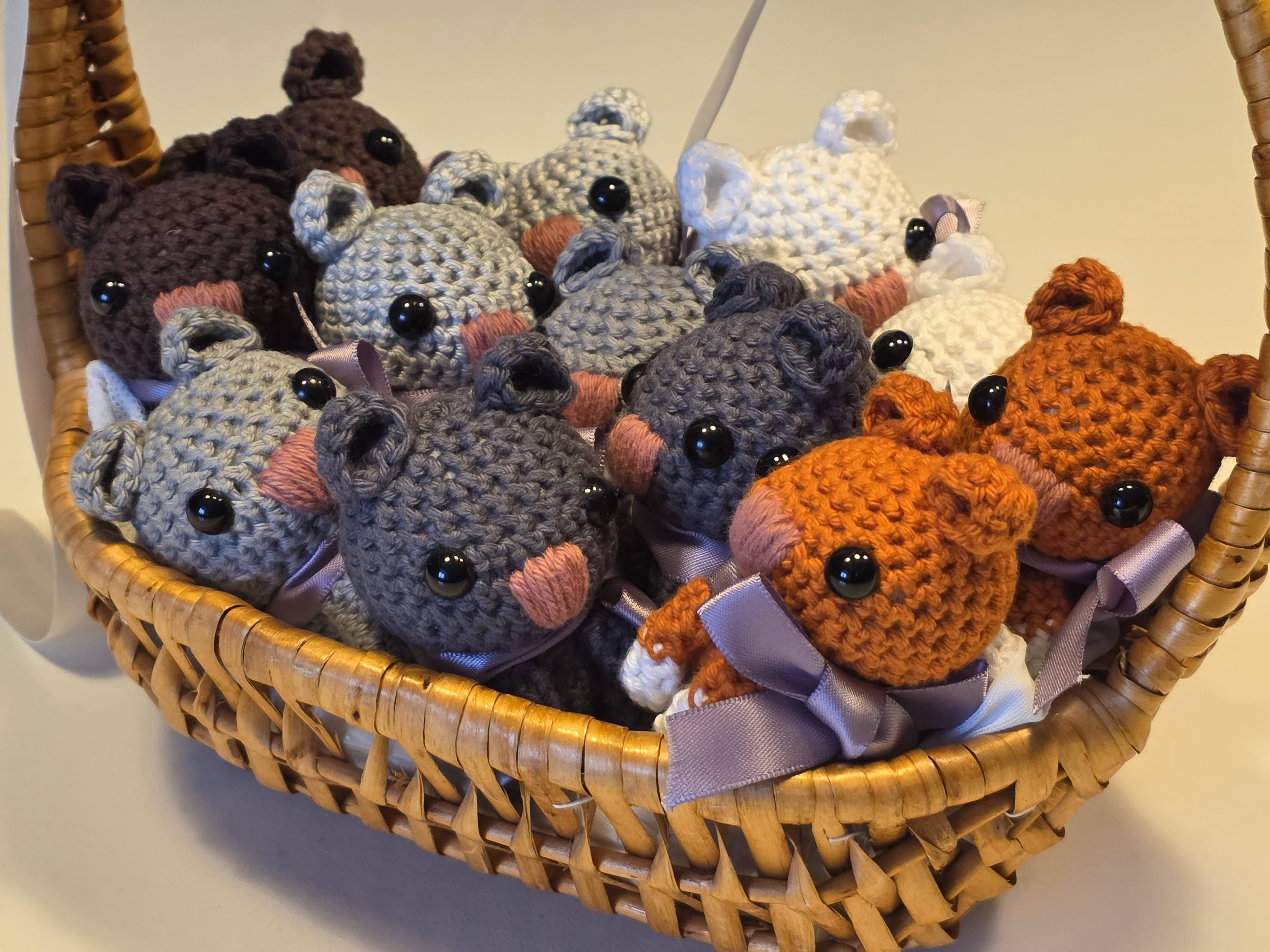 Pax Viking Junior: Hand-Crocheted European Shorthair Cat Plushy - Image 3